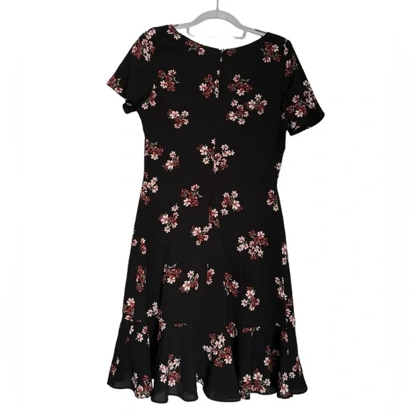 BB Dakota Floral V-Neck Ruffle Flare Swing Mini Dress Size 6 Women’s Fall Dress - Picture 5 of 16